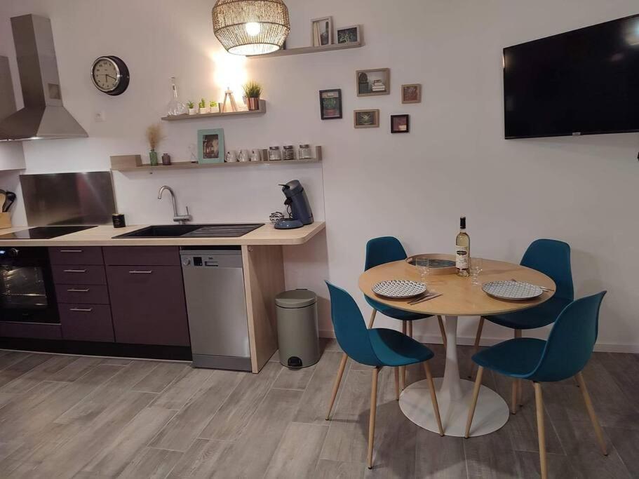 Appartement Cosy Au Pied Des Halles,Le Rossini Narbona Exterior foto